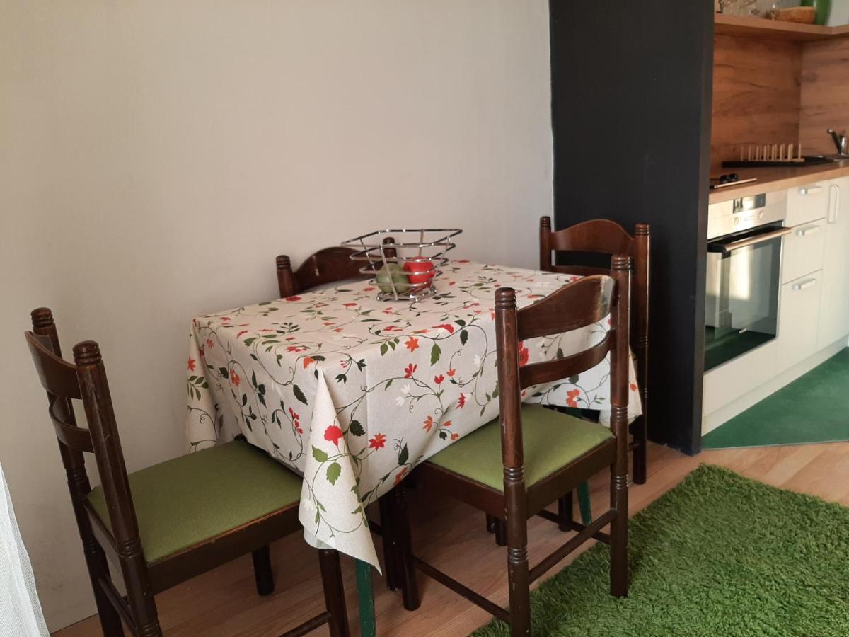 Vuk Apartamento Čačak Exterior foto