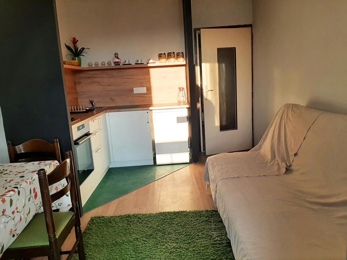 Vuk Apartamento Čačak Exterior foto