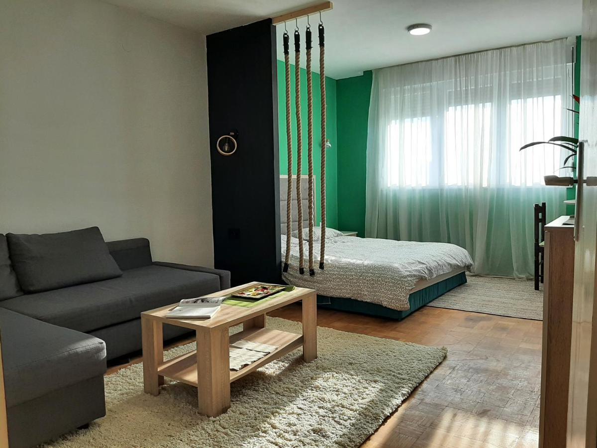 Vuk Apartamento Čačak Exterior foto