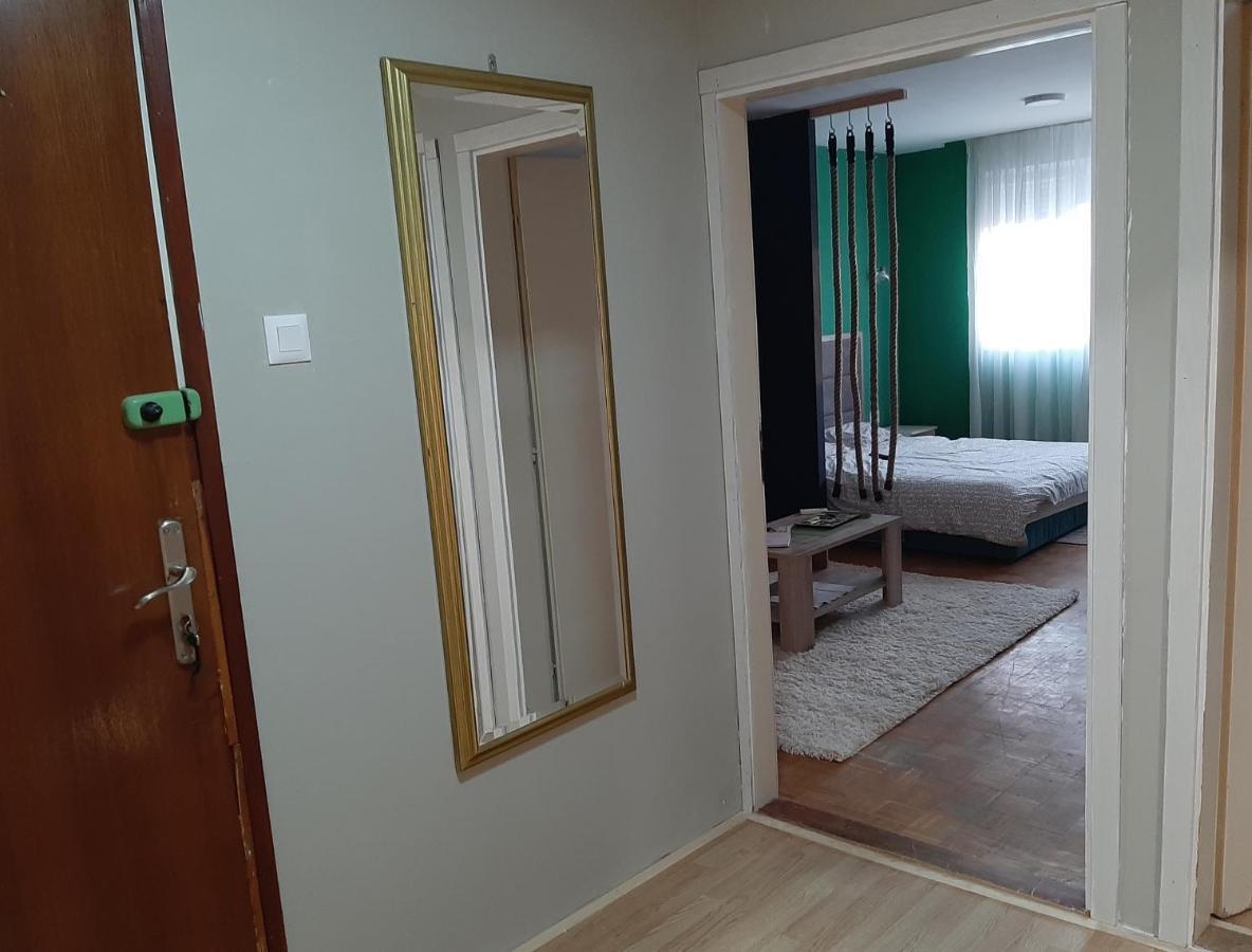 Vuk Apartamento Čačak Exterior foto